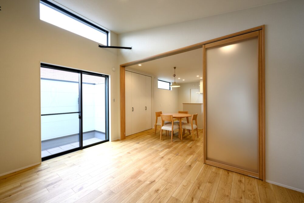 カフェテラスリビングの家の画像