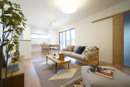 注文住宅の照明で迷ったら？シーリングライトの魅力と上手な使い方の画像