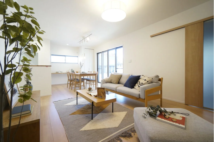 床暖房で注文住宅の暮らしを快適に。種類別の特徴と失敗しない設置計画を解説の画像